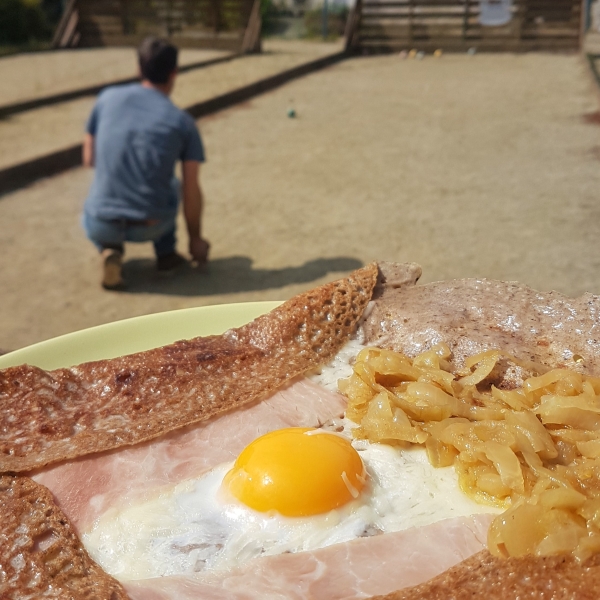 Au louarnig park, vous pouvez vous restaurer et jouer à des dizaines de jeux traditionnel.